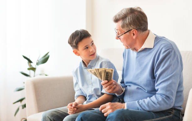 Explicando el valor del dinero a un niño